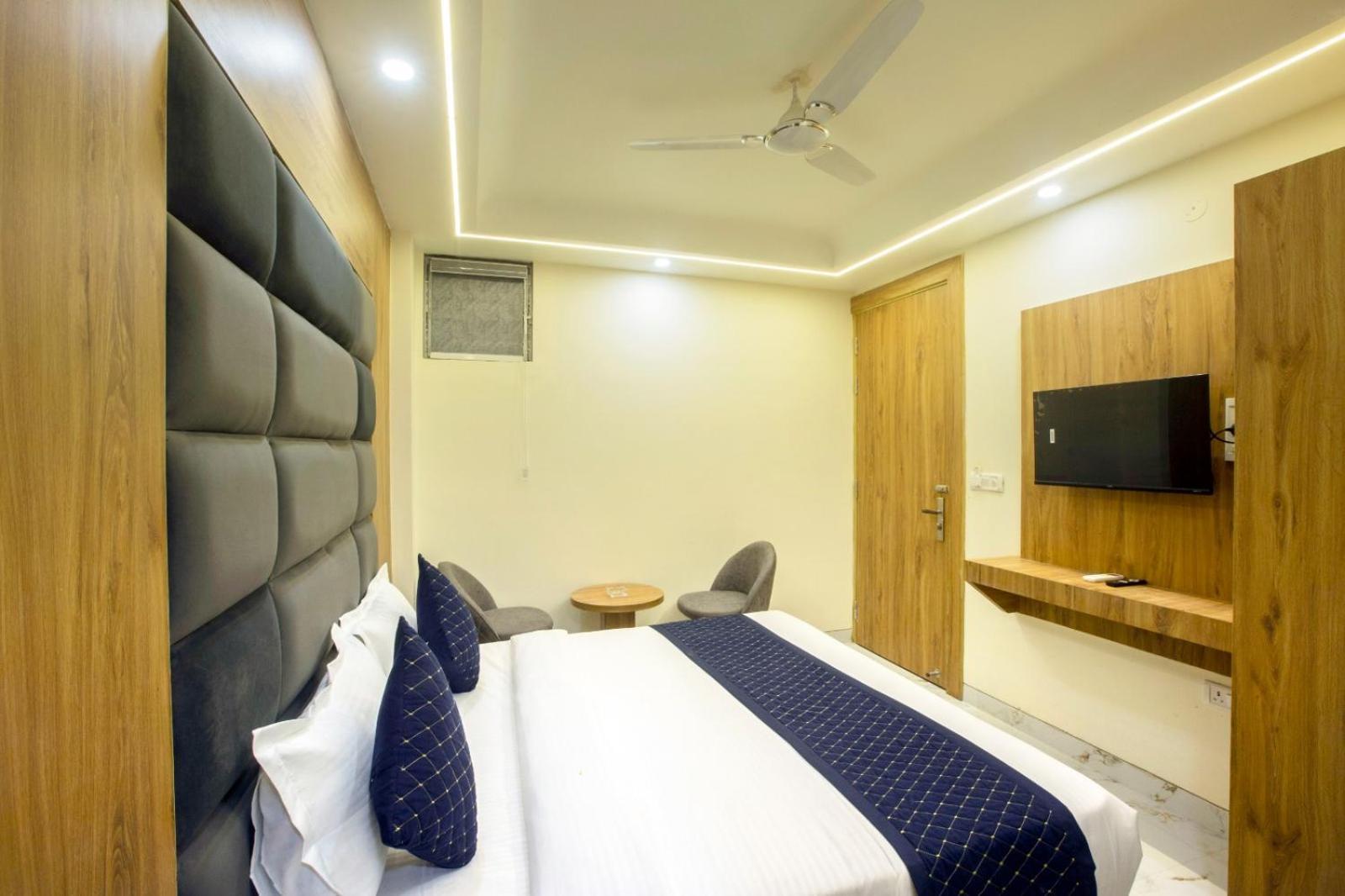 Hotel Luxe Manor Near Delhi Airport New Delhi Exterior photo